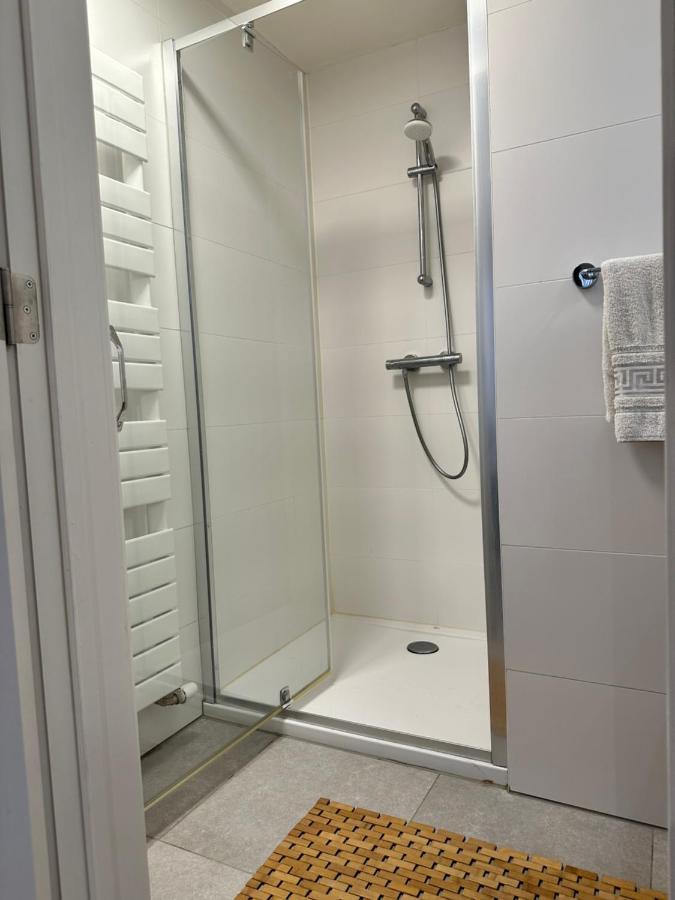 Canal View One Bedroom Flat Брюссель Екстер'єр фото